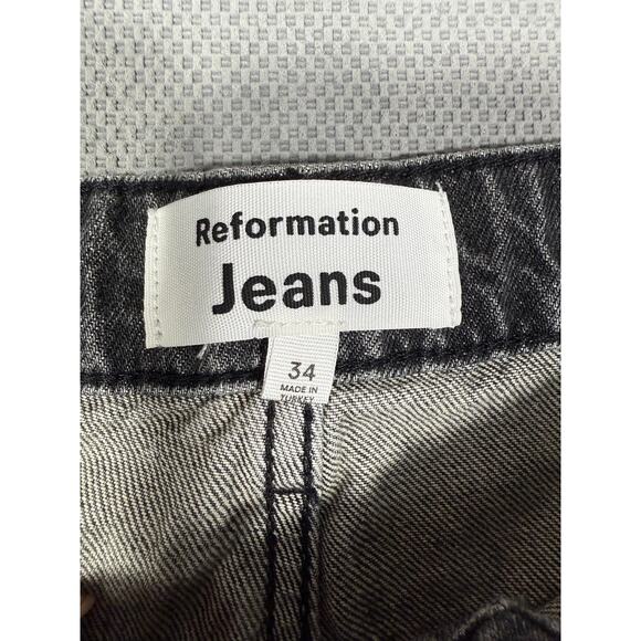 NEW-NWT Reformation Raye Mid Rise Relaxed Jean Shorts Galveston Black Size 34 - Picture 4 of 5